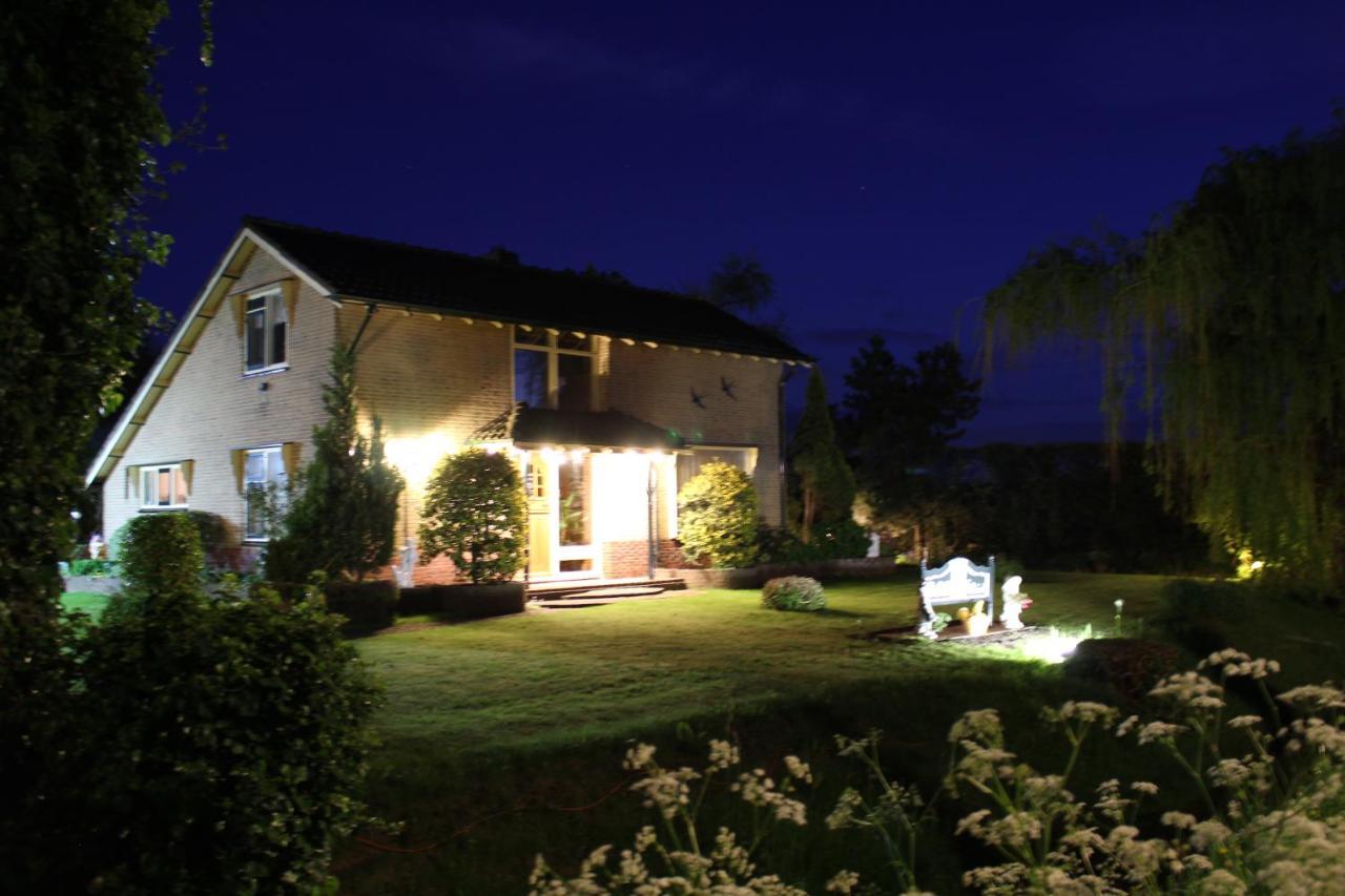 B&B Elbahof, goed en goedkoop! Hem Buitenkant foto